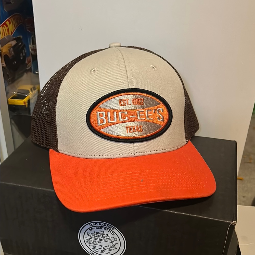 Buc-ee's Beige and Orange Trucker Hat